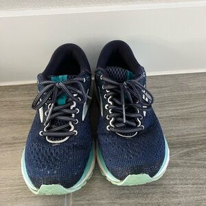 Brooks Ghost 11 Shoes size 6.5